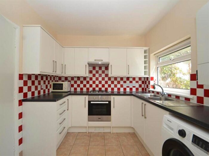 5 Bedroom Maisonette To Rent In Henleaze Road, Henleaze, Bristol, BS9