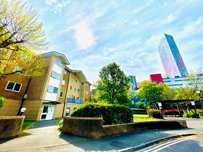 1 Bedroom Flat To Rent In Woburn Road, CR0