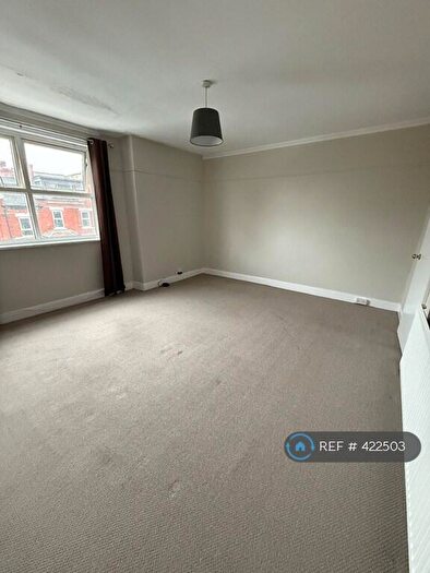 2 Bedroom Flat To Rent In Methley Drive, Leeds, LS7