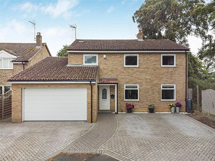 4 Bedroom Detached House For Sale In Kings Drive, Newmarket, CB8