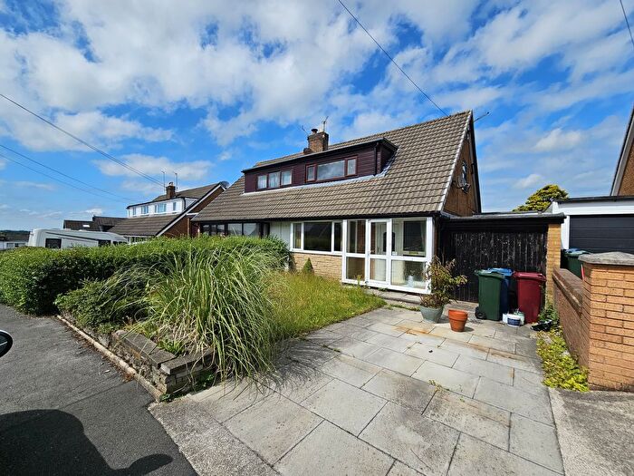 3 Bedroom Semi-Detached House For Sale In Bowland Close, Longridge, PR3