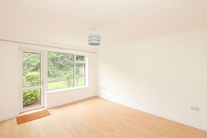 2 Bedroom Flat To Rent In Riverdale Road, Sheffield, S10