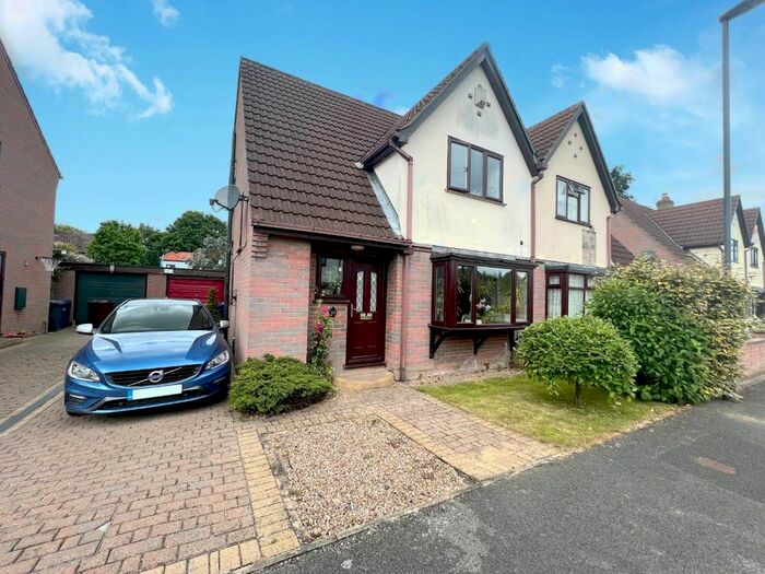 3 Bedroom Property To Rent In The Shrubberies, Selby, North Yorkshire, YO8