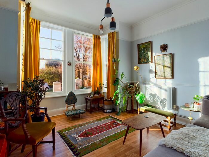 2 Bedroom Flat To Rent In East Drive, Brighton, BN2