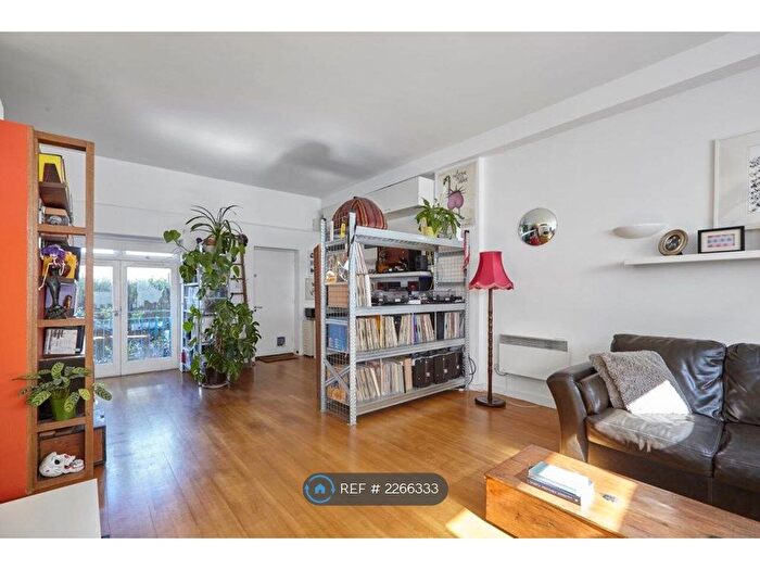 1 Bedroom Flat To Rent In Cheshire Street, London, E2