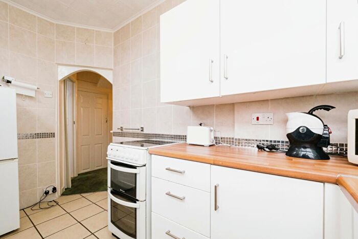 3 Bedroom Terraced House For Sale In Goresbrook Road, Dagenham, RM9