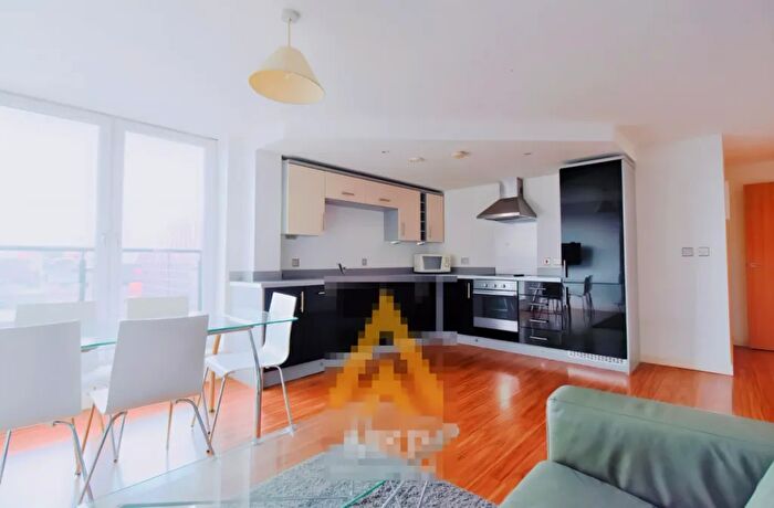 2 Bedroom Flat To Rent In Apartment, Birmingham, B5