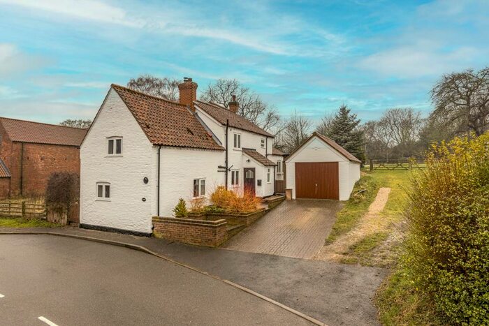 3 Bedroom Detached House For Sale In Wellow Road, NG22