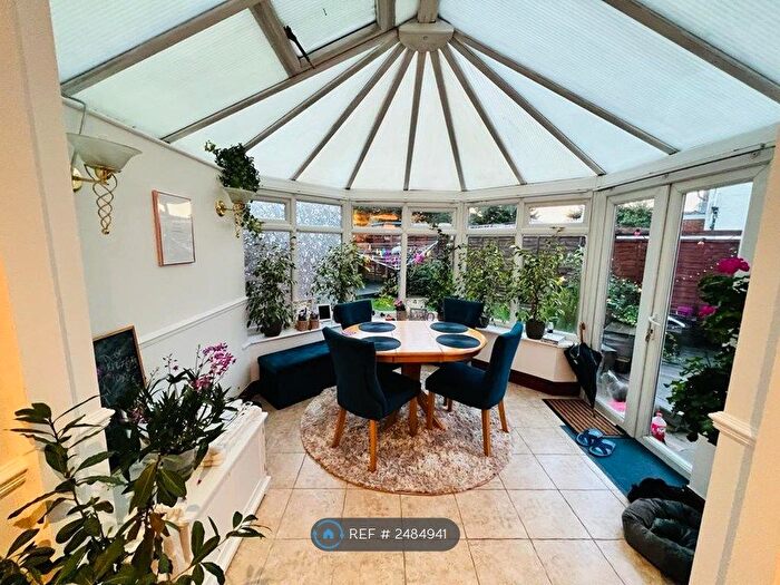 3 Bedroom Semi-Detached House To Rent In Princes Road, Feltham, TW13