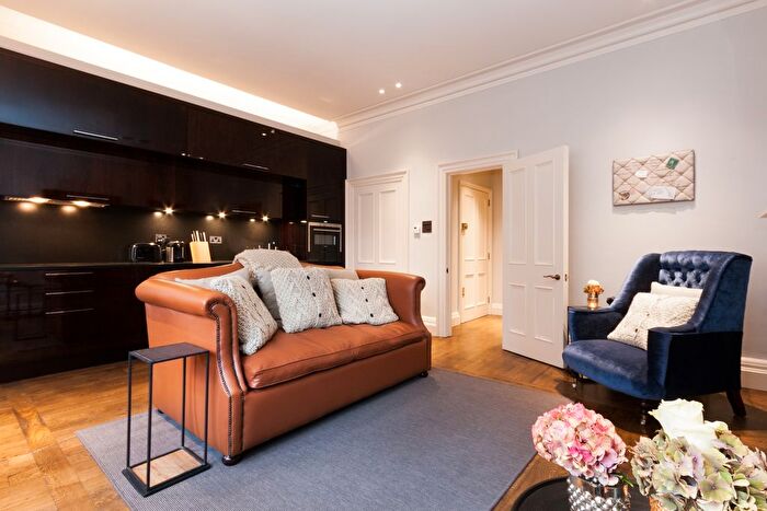 1 Bedroom Flat To Rent In North Audley Street, Mayfair, London, United Kingdom, Mayfair, W1K