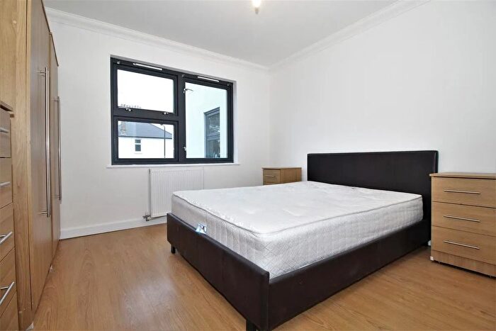 1 Bedroom Flat To Rent In College Road, Kensal Rise, NW10