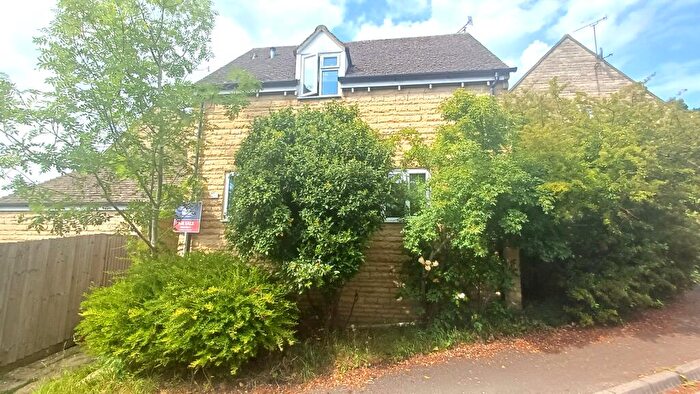 2 Bedroom Semi Detached House For Sale In William Bliss Avenue, Chipping Norton, OX7