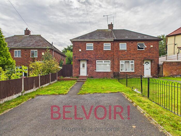 3 Bedroom Semi-Detached House To Rent In Chadwell Way, Bentilee, Stoke-on-Trent, ST2