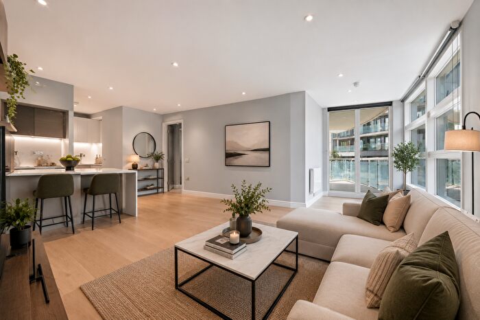 2 Bedroom Flat For Sale In Lumina Building, Canary Wharf, E14