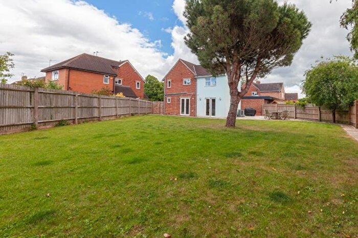 3 Bedroom Semi-Detached House To Rent In Lambourne Crescent, Bicester, OX26