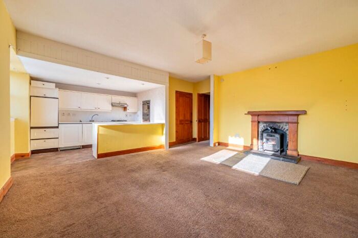 3 Bedroom Flat For Sale In Cheadle House Flat, High Street, Dornoch, Sutherland, IV25
