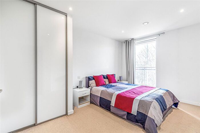 1 Bedroom Flat To Rent In Tinderbox House, Octavius Street, London, SE8