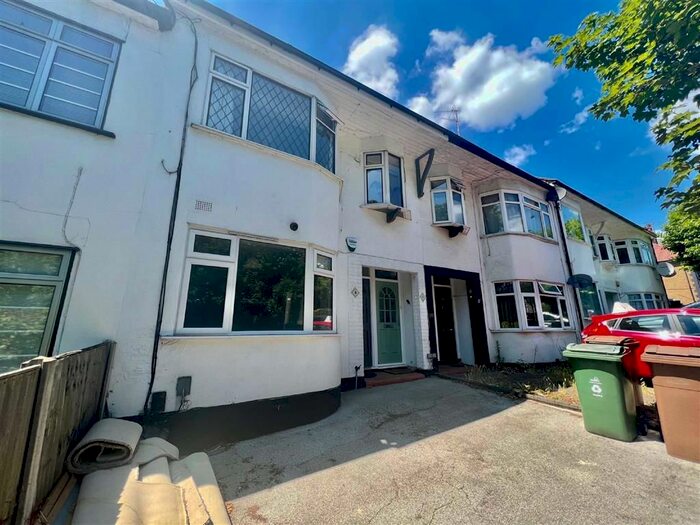 2 Bedroom Terraced House To Rent In Forest Side, London, E4