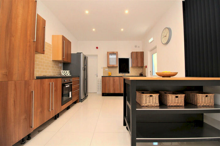 1 Bedroom Apartment To Rent In Island Road, Aigburth, Liverpool, L19