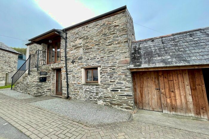3 Bedroom Barn Conversion To Rent In Townlake, Tavistock, PL19
