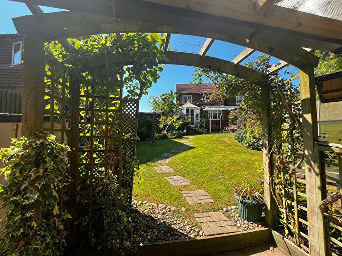 3 Bedroom Detached House For Sale In Mount Pleasant Close, Lyminge, CT18