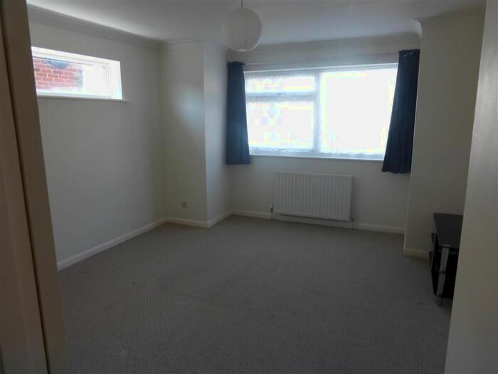 1 Bedroom Flat To Rent In Wolseley Road, Southampton, SO15
