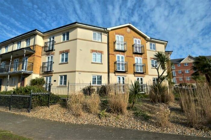 2 Bedroom Flat To Rent In Eugene Way, Eastbourne, BN23