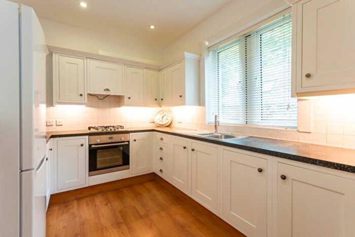 4 Bedroom House To Rent In Dairy Lodge, Headington, Oxfordshire, OX3