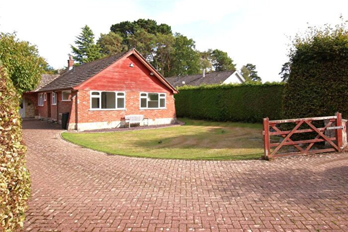 3 Bedroom Bungalow To Rent In Highfield Road, Corfe Mullen, Wimborne, Dorset, BH21
