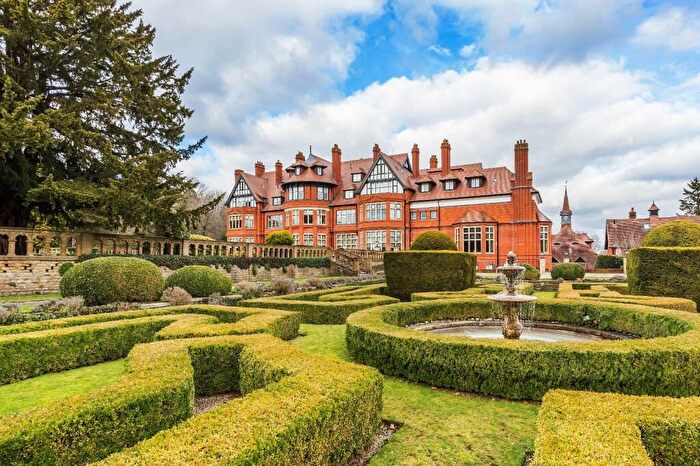 2 Bedroom Apartment For Sale In Hatchford Manor, Ockham Lane, Cobham, Surrey, KT11