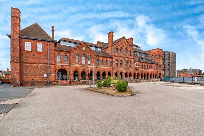 2 Bedroom Flat For Sale In Warwick Brewery, Newark, NG24