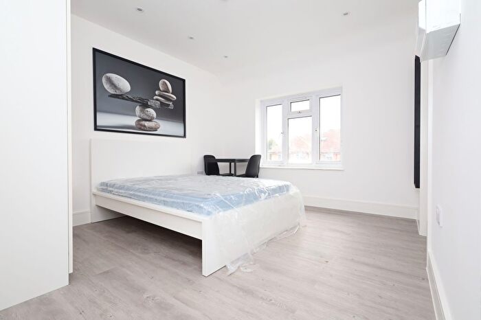 Studio To Rent In Foxhays Road, Reading, RG2