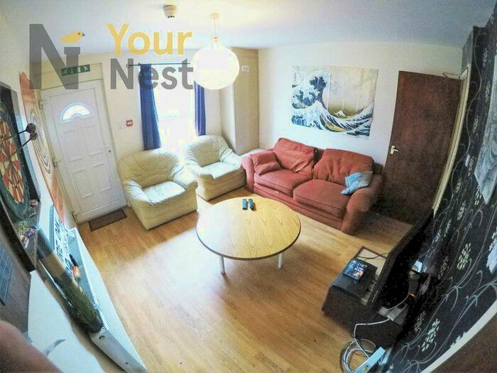 5 Bedroom Terraced House To Rent In Beamsley Mount, Hyde Park, LS6