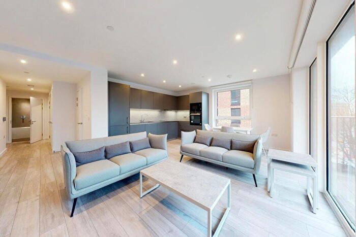 2 Bedroom Apartment To Rent In Park Central East, SE17