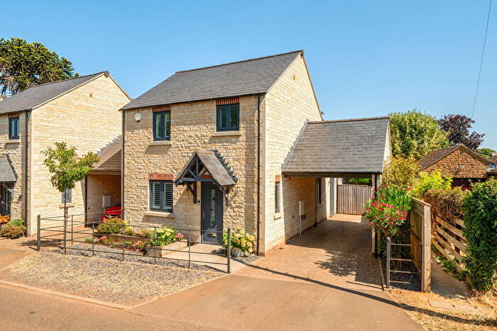 3 Bedroom Link Detached House For Sale In Peartree House, Seaton Road, Glaston, LE15