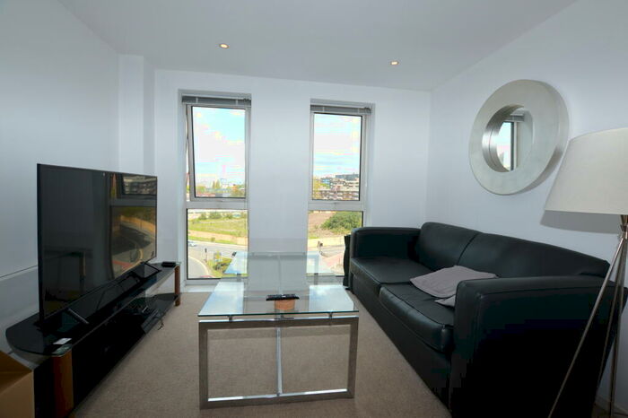 1 Bedroom Apartment To Rent In Trinity One City Centre, LS9