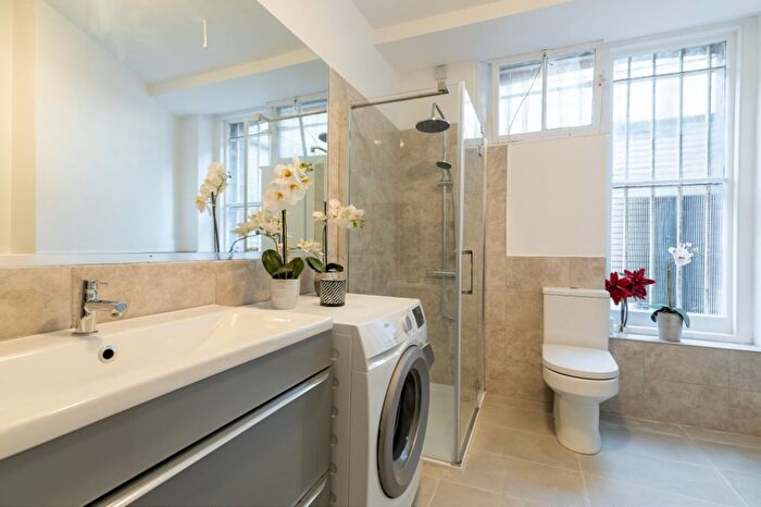 1 Bedroom Flat To Rent In Egerton Place, Knightsbridge, SW3