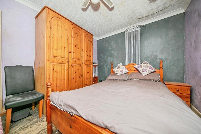 2 Bedroom Semi-Detached House For Sale In Bramford Lane, Ipswich, Suffolk, IP1