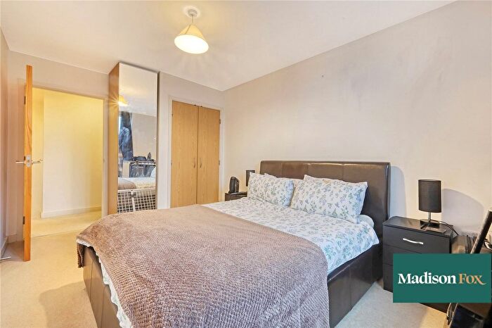 1 Bedroom Flat To Rent In Ward Road, London, E15