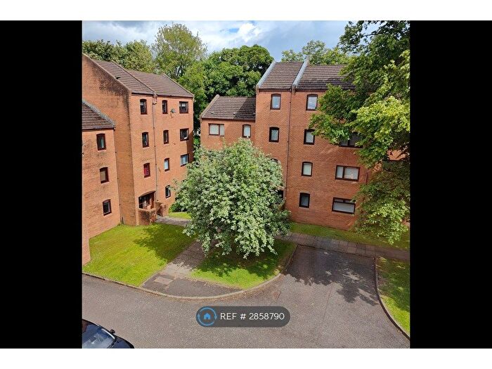 2 Bedroom Flat To Rent In Rowans Gate, Paisley, PA2