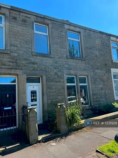 4 Bedroom Terraced House To Rent In Hawksworth Road, Accrington, BB5