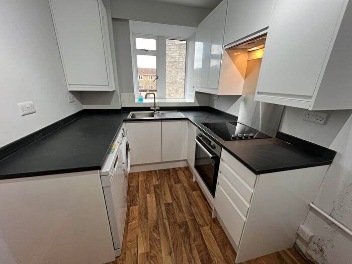 2 Bedroom Flat To Rent In St Michaels Court, Monkton Combe, Bath, BA2