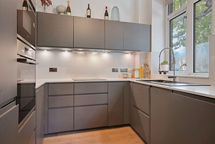 1 Bedroom Flat To Rent In New Kent Road, London, SE1