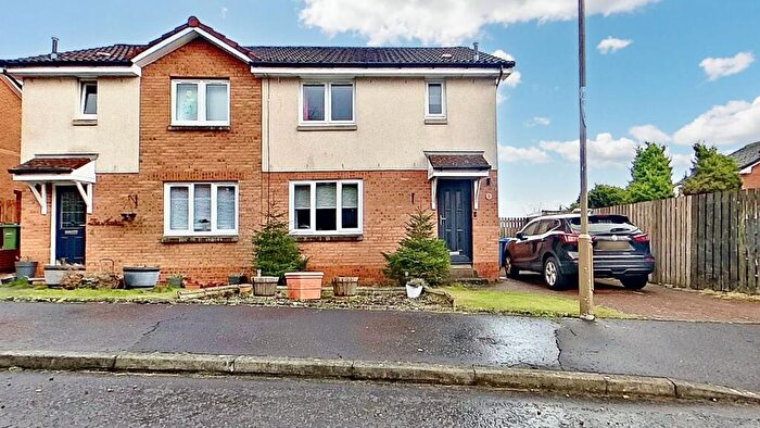 3 Bedroom Semi-Detached House For Sale In Fivestanks Court, Broxburn, EH52