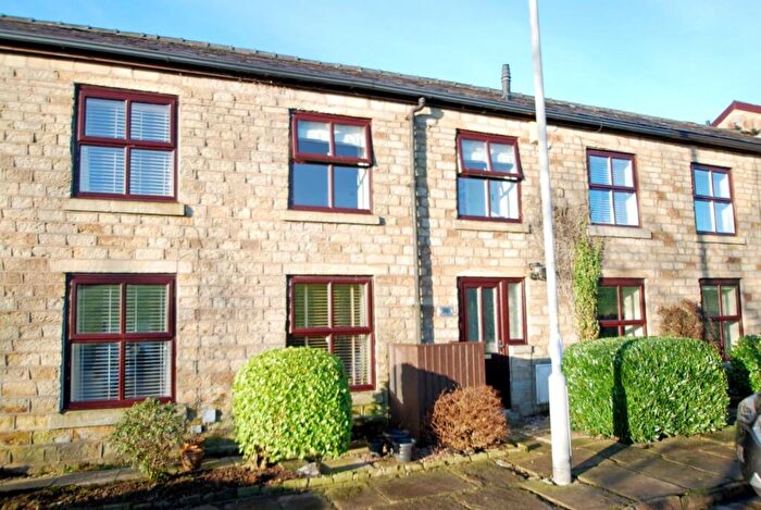 2 Bedroom Terraced House To Rent In Mount Pleasant, Nangreaves, Bury, BL9