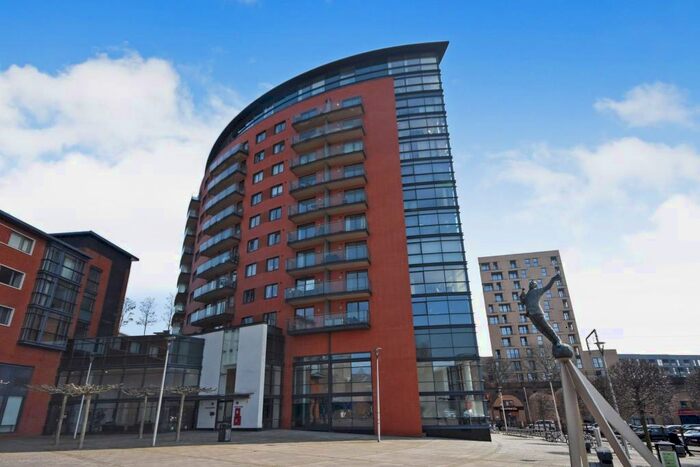 2 Bedroom Apartment To Rent In Marconi Plaza, Chelmsford, CM1