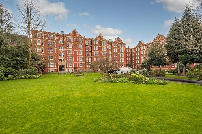 2 Bedroom Flat For Sale In Lower Richmond Road, Putney, London, SW15