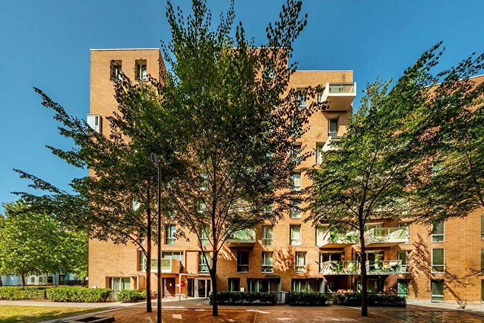 3 Bedroom Flat For Sale In Nelson Walk, Bow, E3