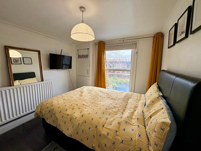 Studio To Rent In Sunninghill Road, London, SE13