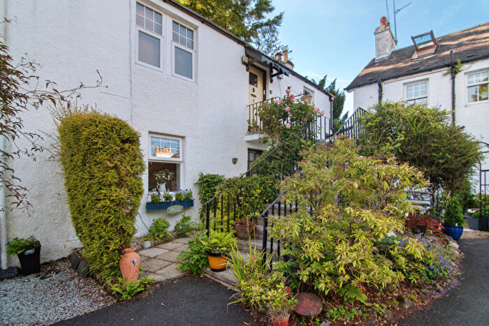 2 Bedroom Flat For Sale In West Row, Blanefield, G63